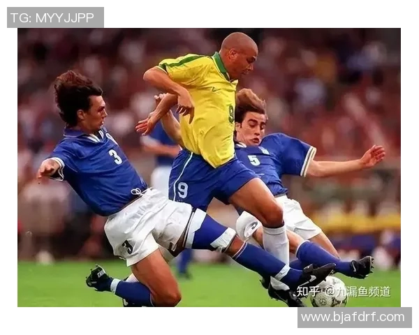 足球历史百大球星榜单揭秘 揭开足坛传奇人物的辉煌足迹