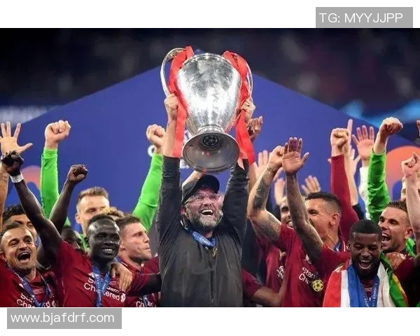 用软陶雕刻足球球星打造独特艺术作品的创意与技巧分享